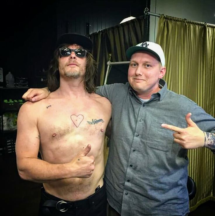 Norman Amp 39 S Newest Tattoo He Got In Sf Simple Heart He Drew Himself Norman Reedus Norman Daryl