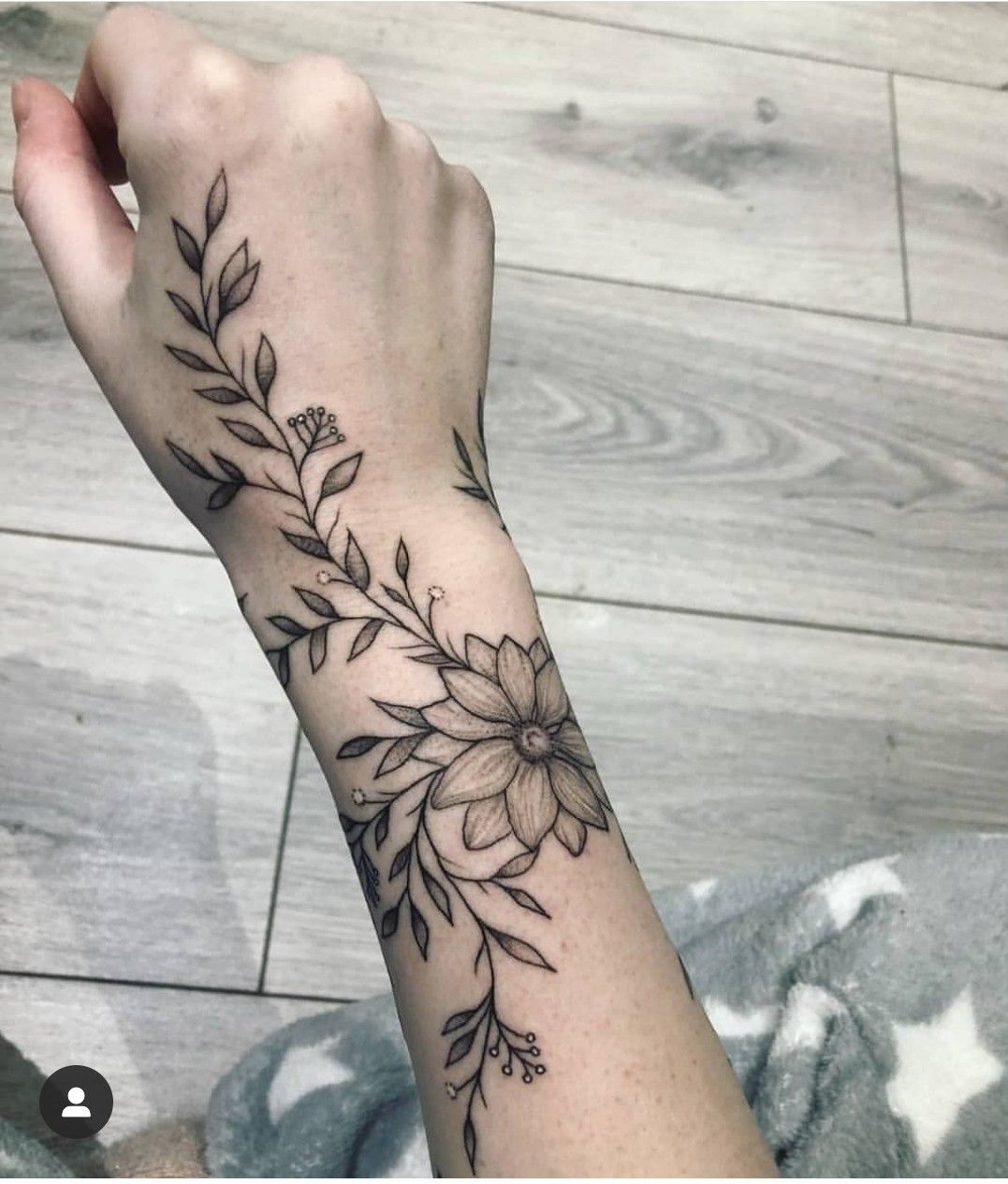 Pin By Sophia Bullock On Floral Tattoo Ideas Tattoo Sleeve Designs