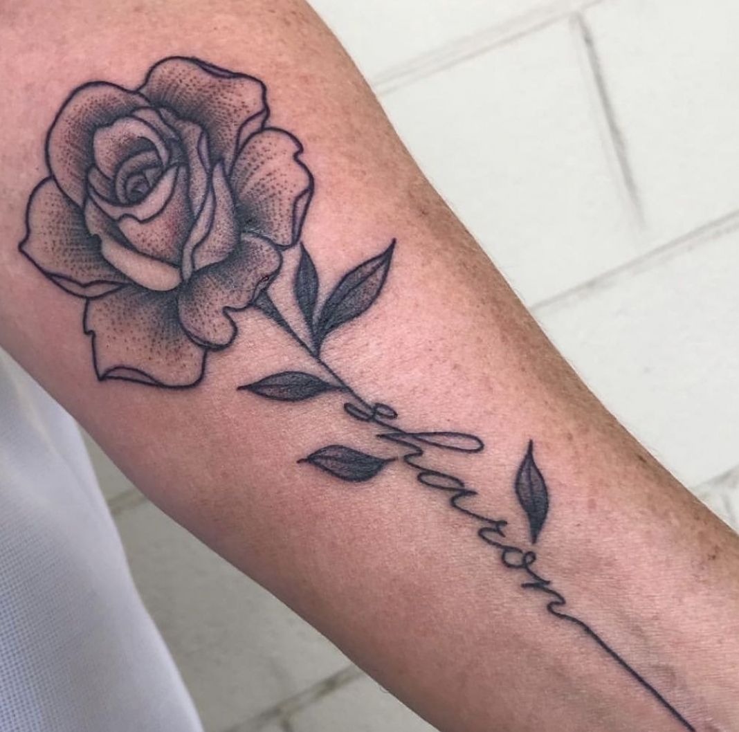 Rose Tattoo Designs With Names