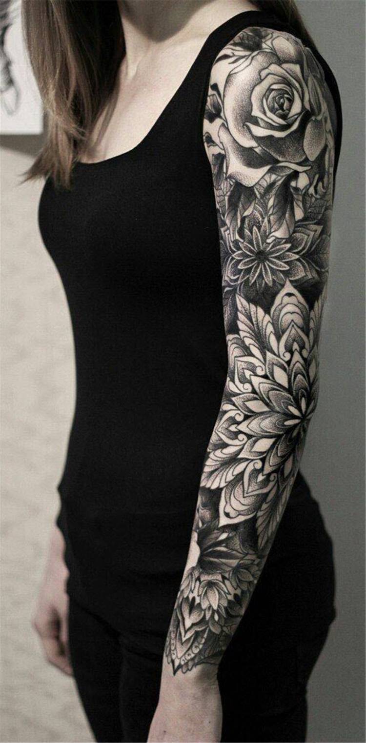 7 Stunning Rose Tattoo Sleeve Ideas for Women