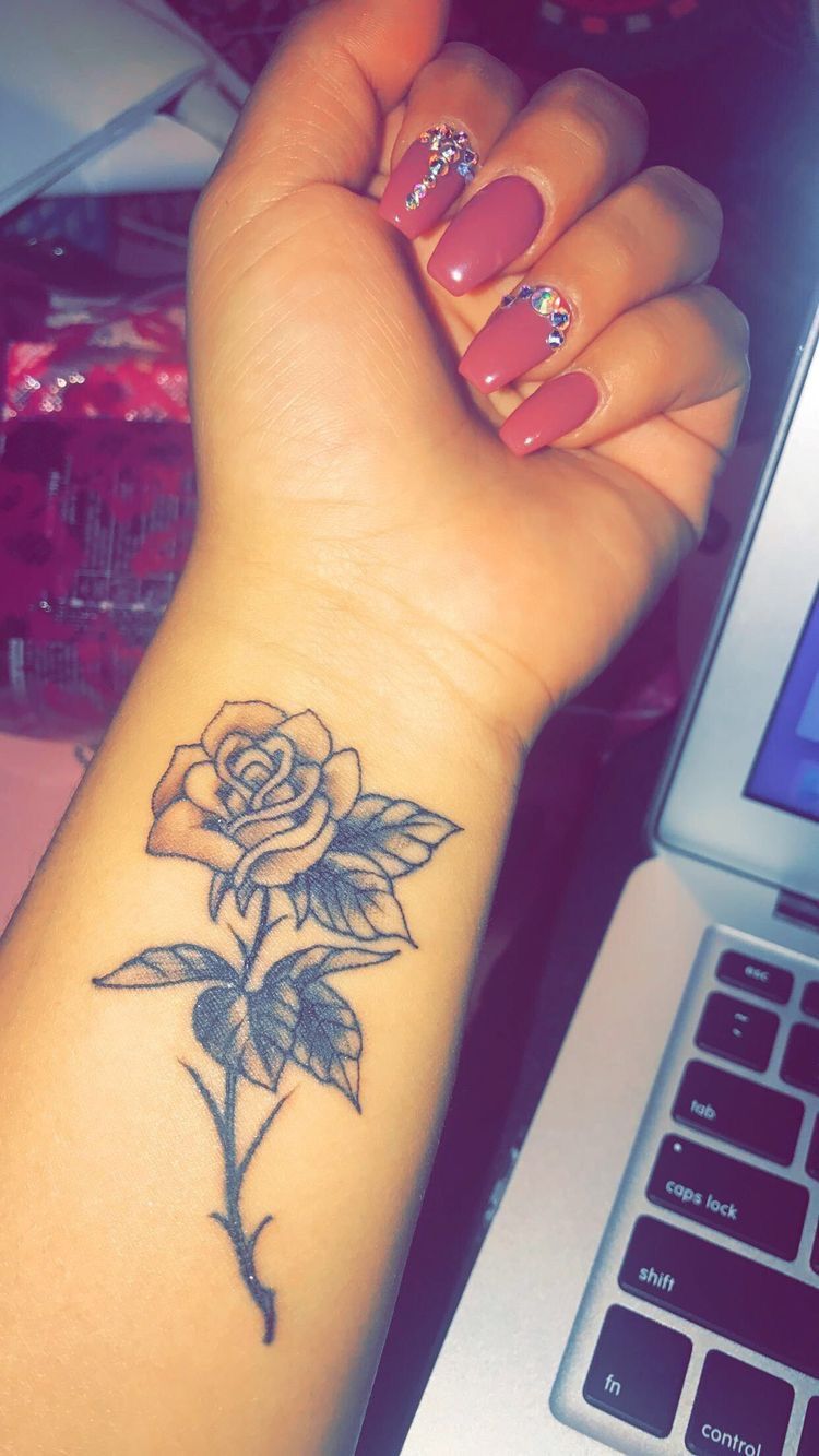 Rose Wrist Tattoos Designs