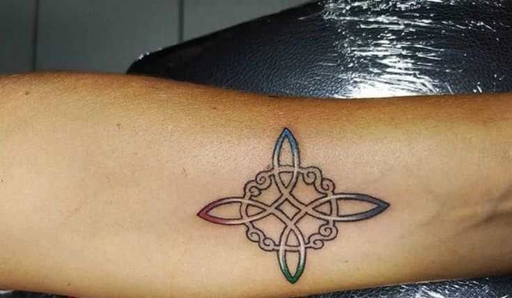 S Ntesis De 16 Art Culos Tatuaje Nudo De Bruja Como Activarlo