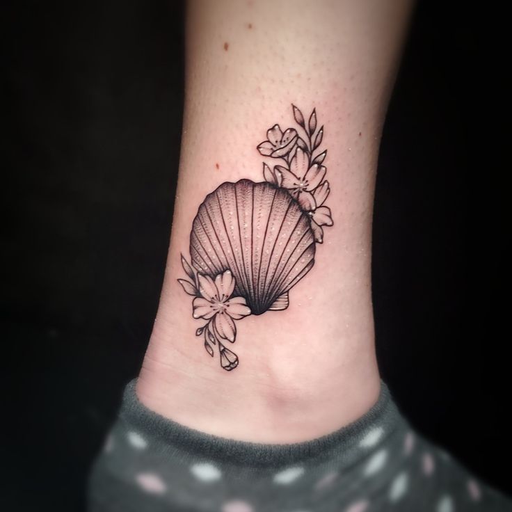 Seashell Floral Tattoo Done By Me Jennifer Jackal At International