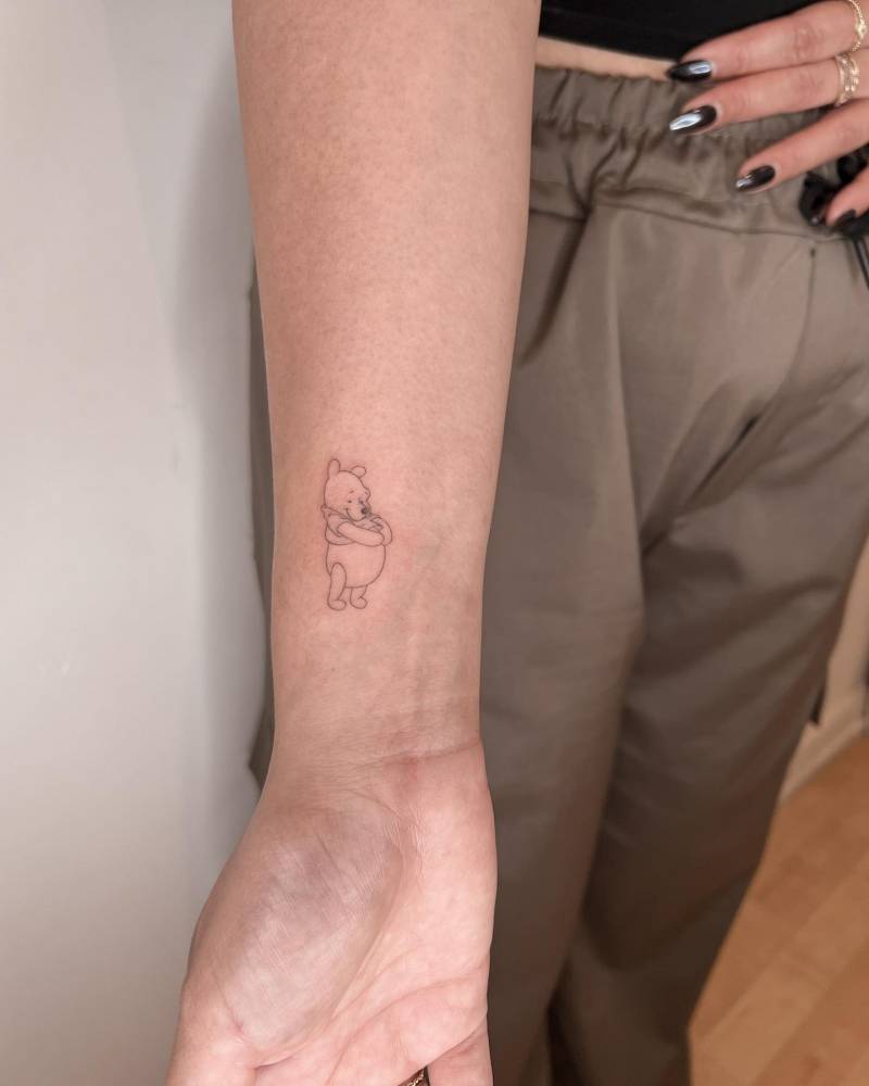 Share More Than 72 Pooh Bear Tattoo In Eteachers