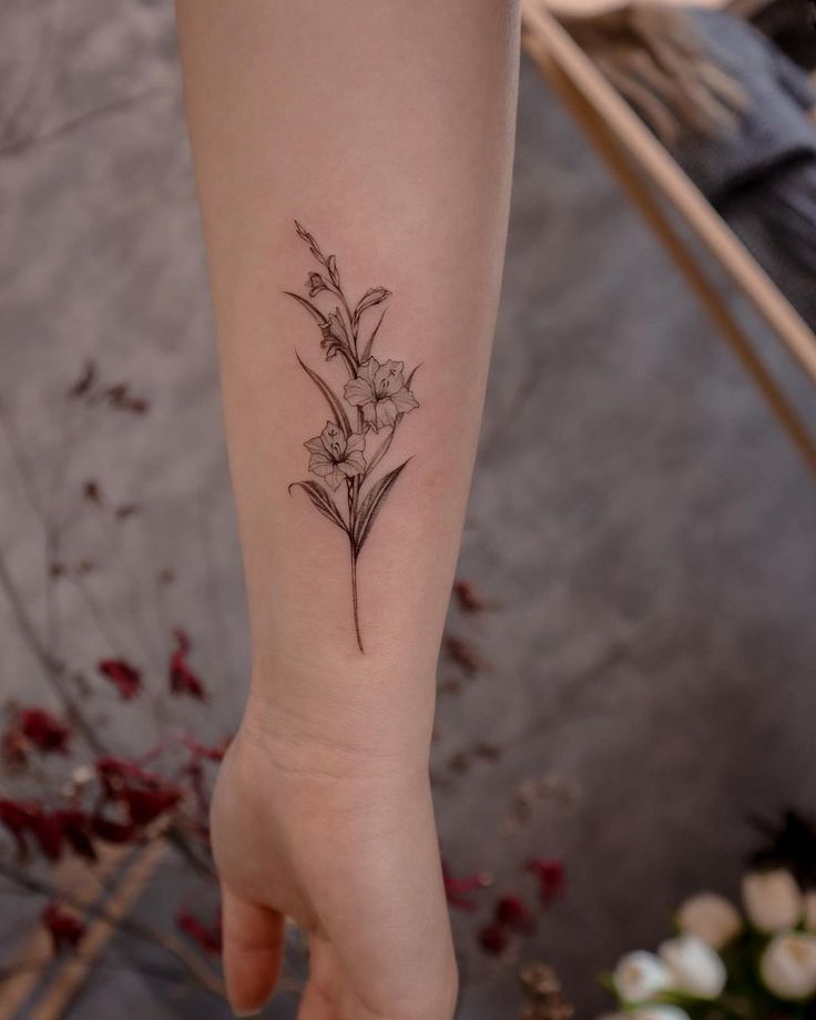 Simple Gladiolus Tattoo Pin By Jennifer Mann On Tattoo Zoe Sipes Blog