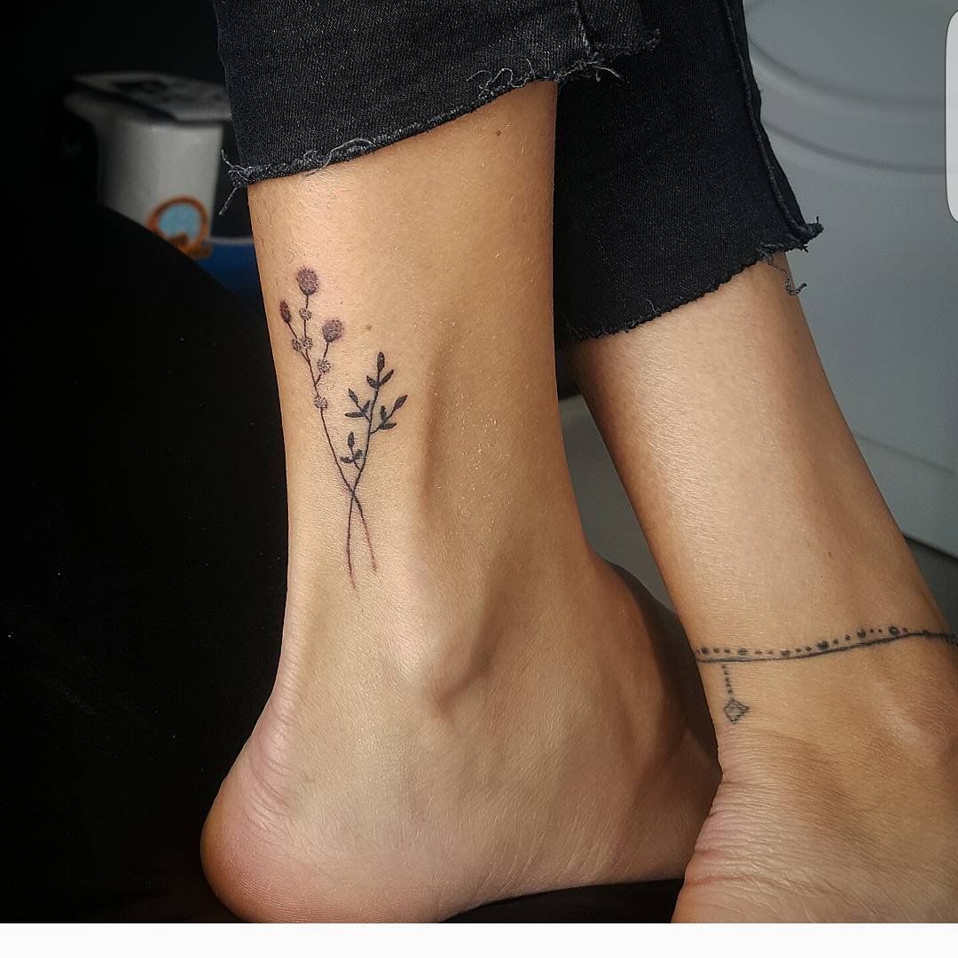 Simple Tattoo Designs On Ankle For Women