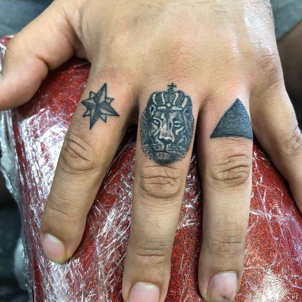 10 Subtle Finger Tattoos for Men: Unique Ideas