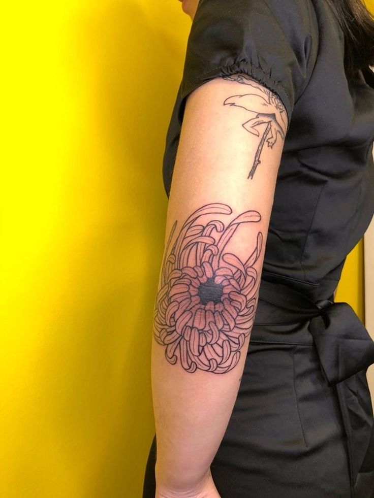 Tattoo Flower Elbow Tattoos Tattoos Chrysanthemum Tattoo