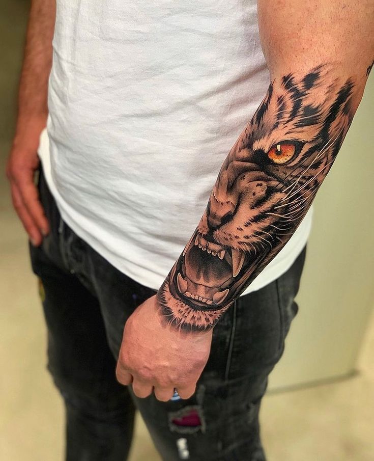 Tattoo Inspiration On Instagram Novohatskytattoo Arm Tattoos