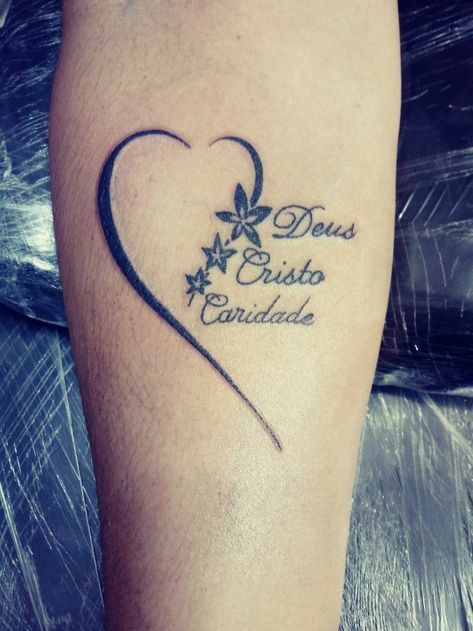 7 Heartwarming Tattoo Ideas With Grandchildren's Names