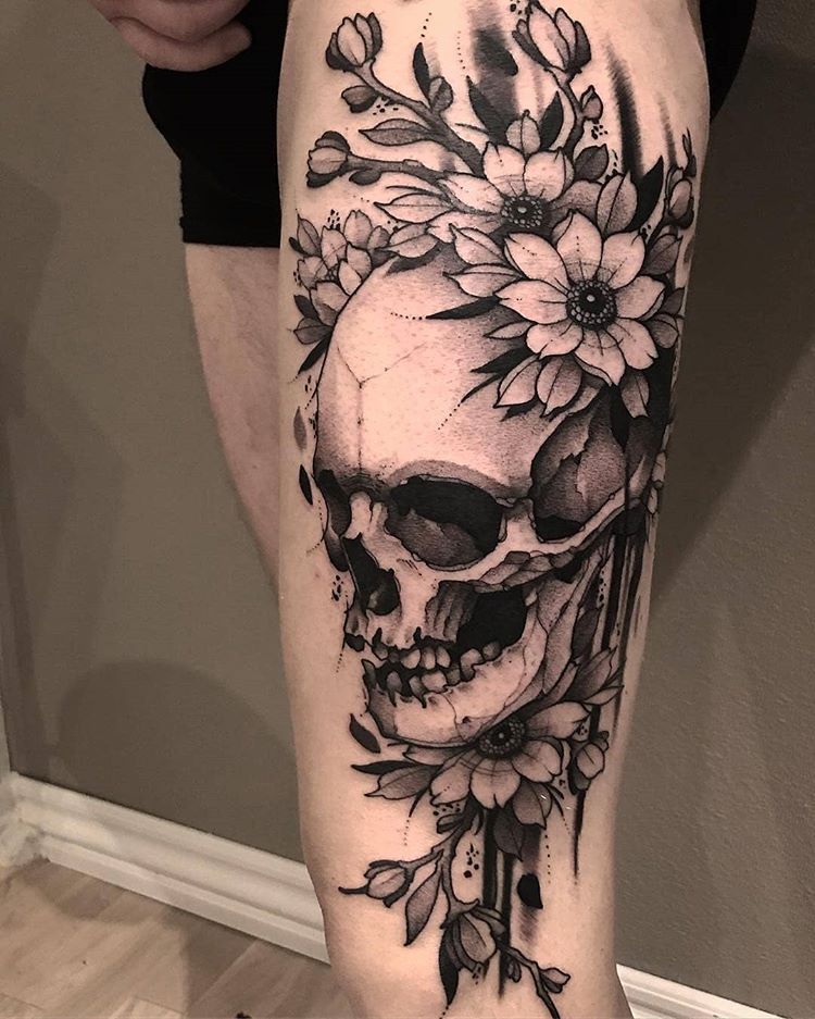 Skull and Flower Tattoos: Elegant Yet Edgy Designs