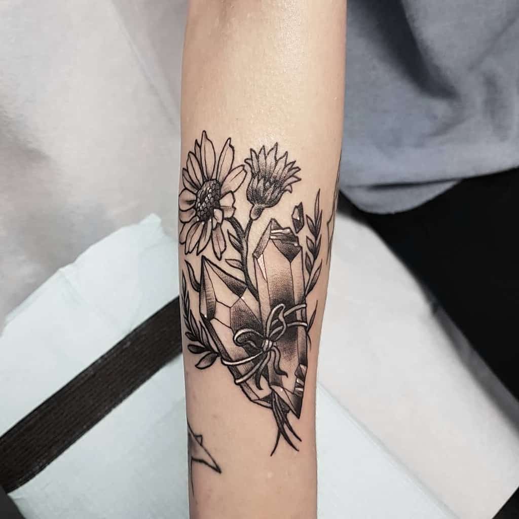 Top 107 Best Daisy Tattoos 2021 Inspiration Guide In 2021 Daisy