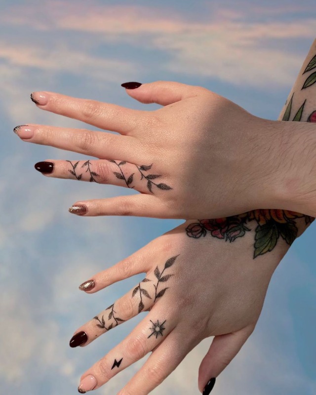 Update 53 Tattoos For Womens Finger In Cdgdbentre